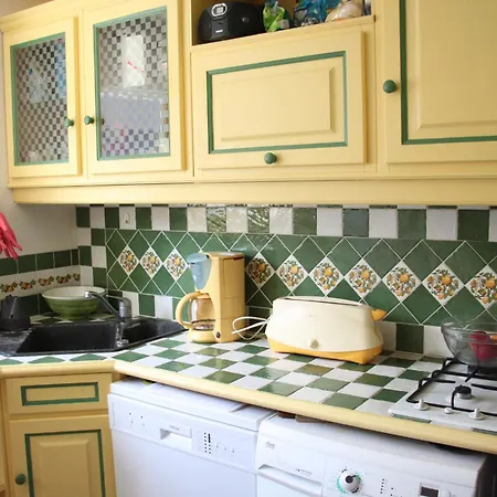 Petit - Quartier Vaugueux Château